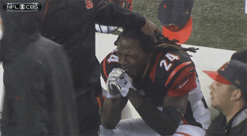 pacman-jones-crying-on-sideline-after-loss-to-steelers